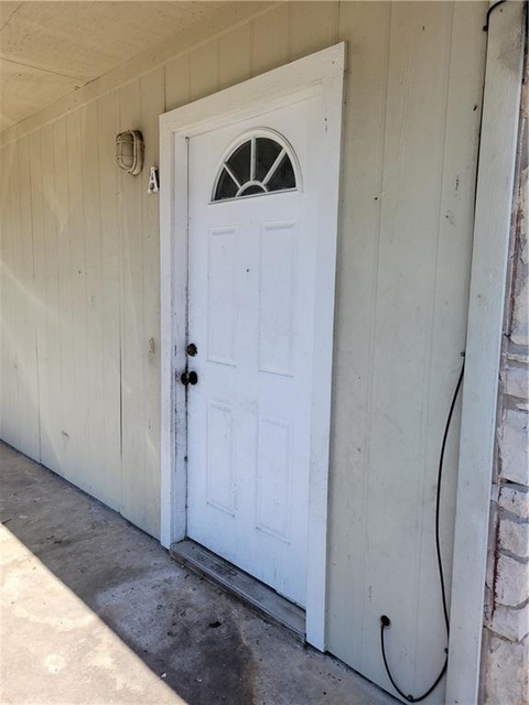 1609 Jones St - Photo 1