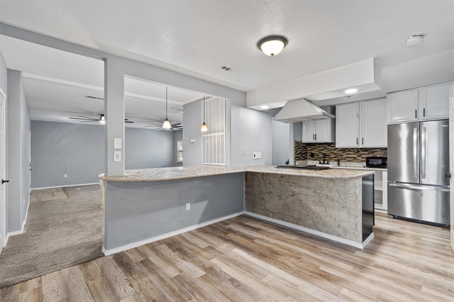 5501 Spring Meadow Rd - Photo 1