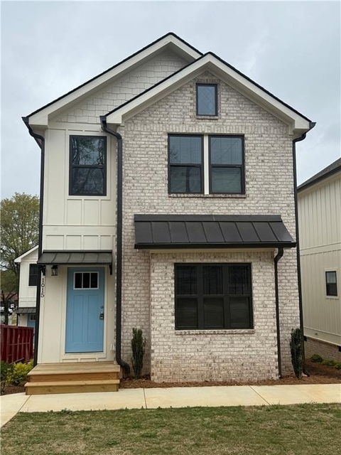 1027 Park Hill Drive - Photo 1