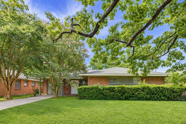 4026 Omeara Drive - Photo 1