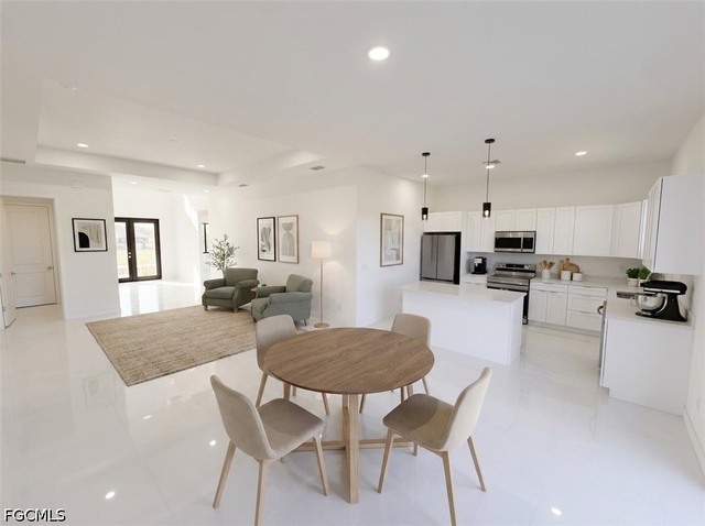 3032 Nw 41st Avenue - Photo 1
