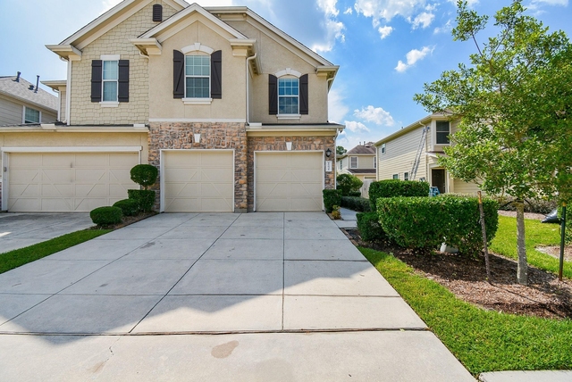 16021 Summerville Lake Drive - Photo 1