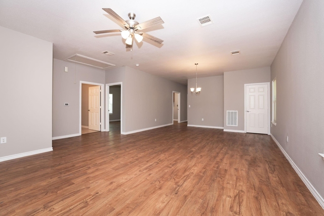 204 S 13th Street - Photo 1