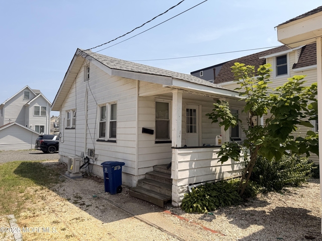 1710 B Street - Photo 1