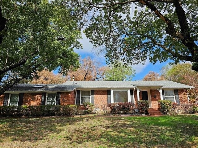 6517 Happy Lane - Photo 1