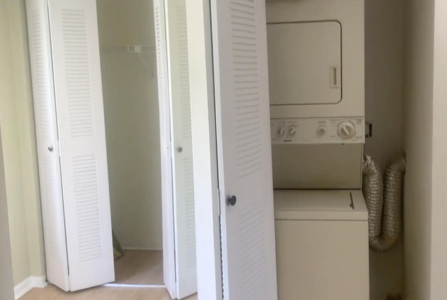 5200 Nw 31st Avenue - Photo 1