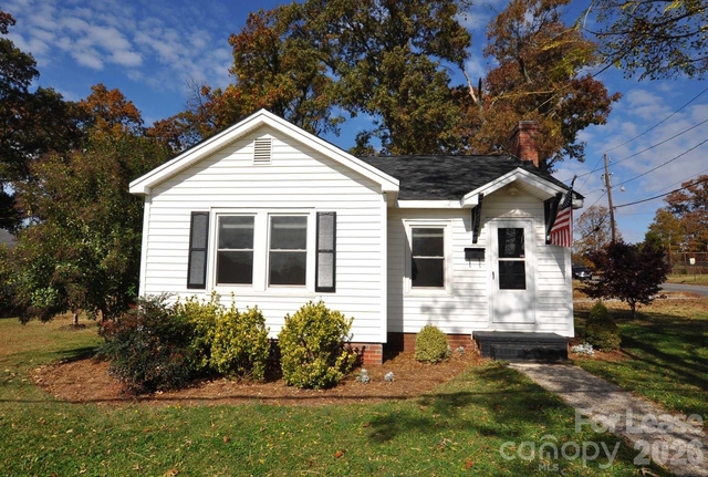 502 S Main Street - Photo 1
