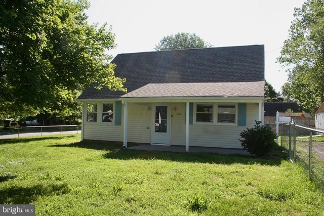 124 Stratford Avenue - Photo 1