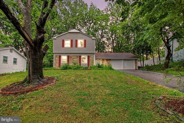 1405 Peachwood Lane - Photo 1