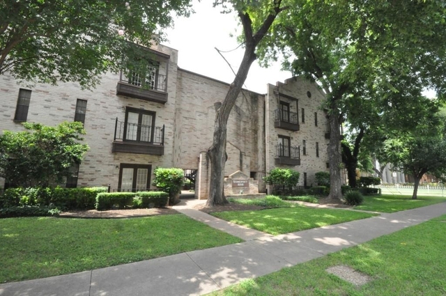 2216 San Gabriel St - Photo 1