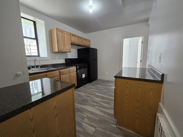443 Cyrus place - Photo 1