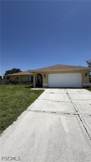 414 Se 13th Street - Photo 1