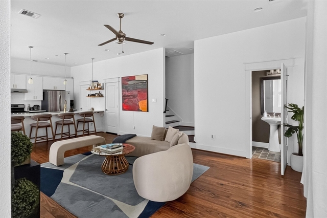 205 Riley Lane - Photo 1