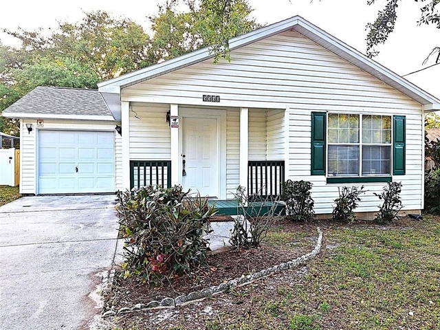 5560 61st Street N - Photo 1