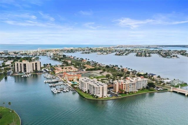 500 Treasure Island Causeway - Photo 1