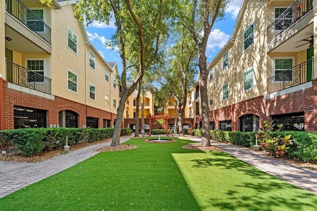 2010 E Palm Avenue - Photo 1