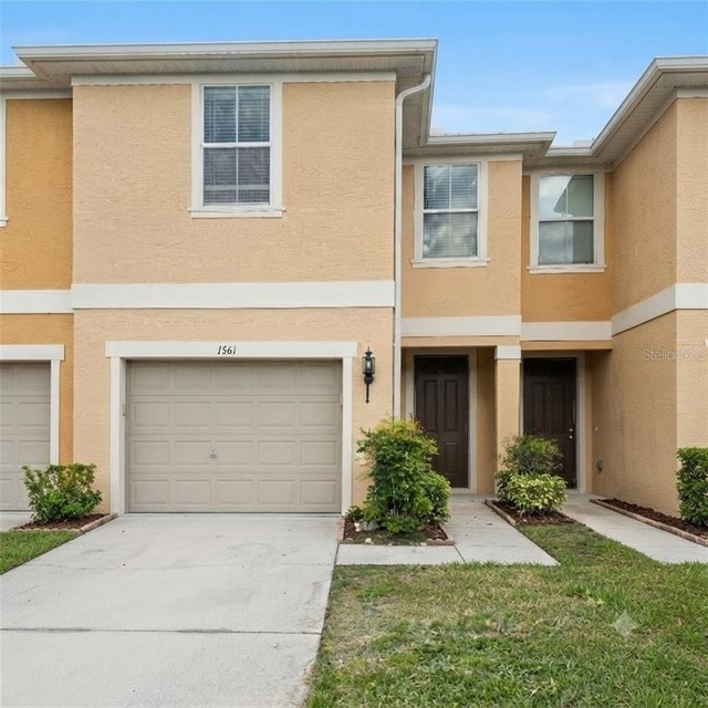 1561 Chelsea Drive - Photo 1