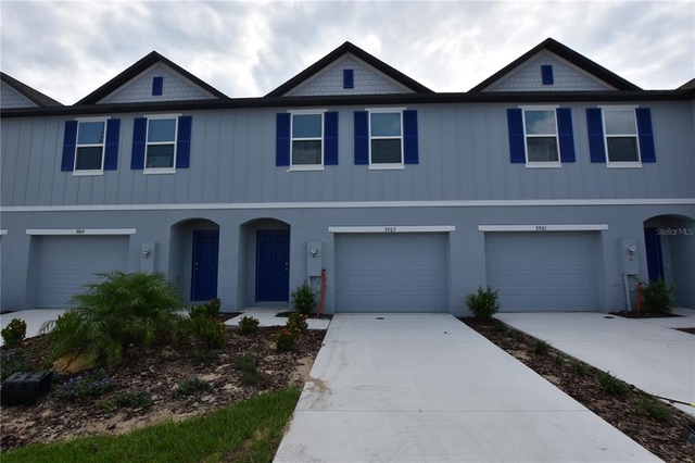 3905 Academia Avenue - Photo 1