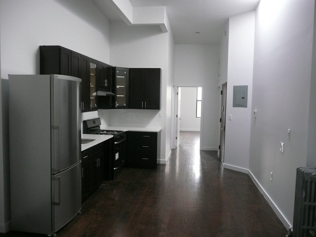 886 Franklin Avenue - Photo 1