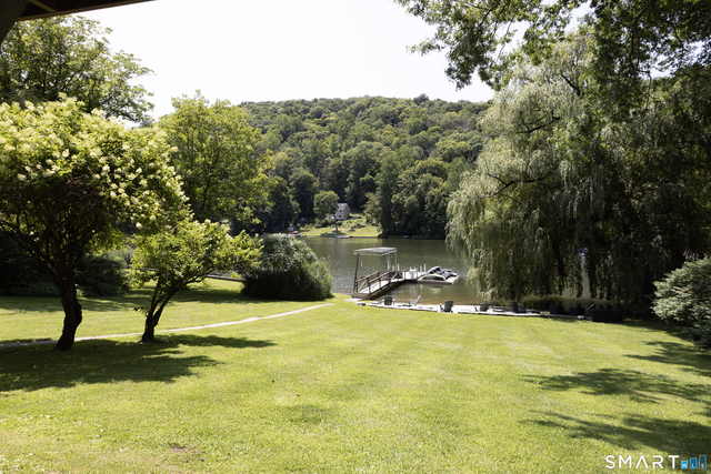 18 Pinewood Shores - Photo 1