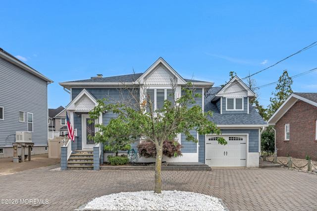 15 Seville Drive - Photo 1