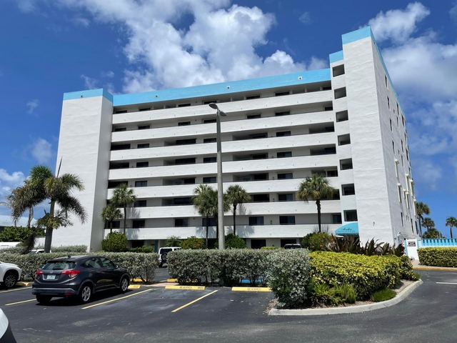 355 S Ocean Drive S - Photo 1