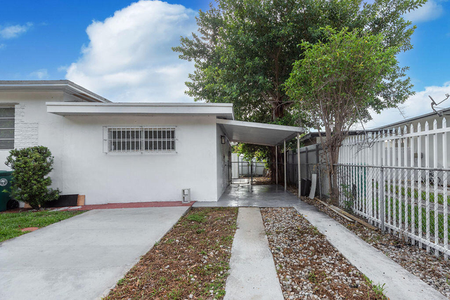321 Nw 21st Avenue - Photo 1