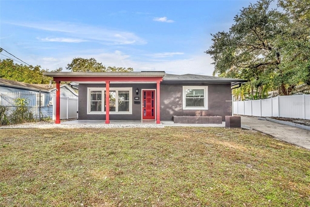 1811 Park Lake Street - Photo 1