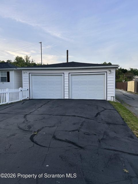 830 Brook Street - Photo 1