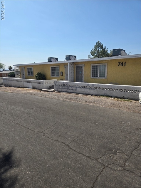741 N 10th Street - Photo 1