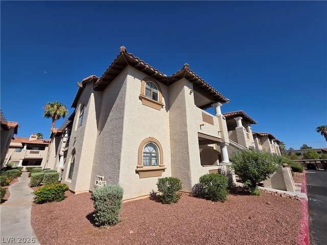 1407 Santa Margarita Street - Photo 1