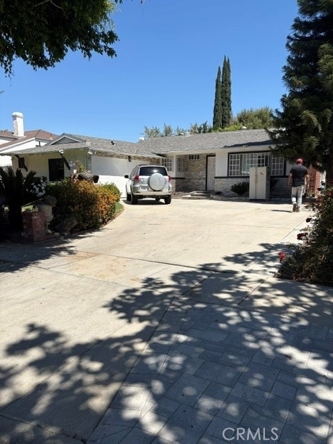 16841 Lahey - Photo 1