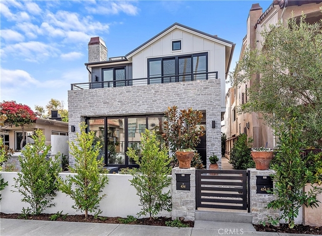 434 1/2 Goldenrod Avenue - Photo 1