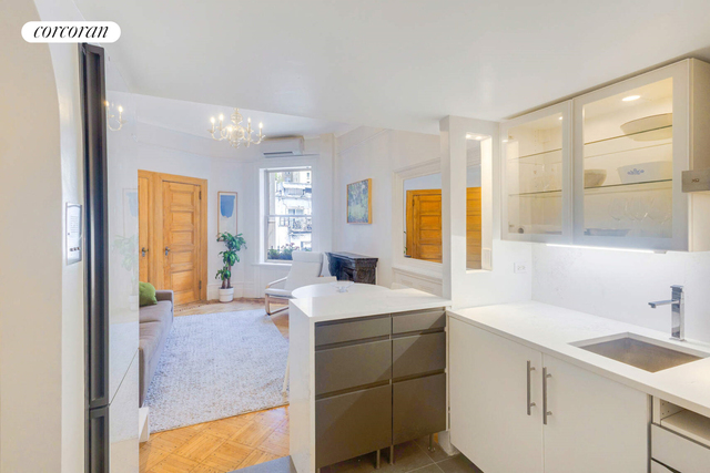 31 W 94th Street - Photo 1