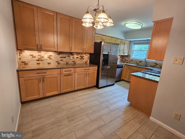 12109 Greenway Court - Photo 1