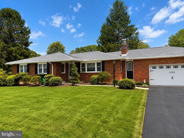 101 Park Drive - Photo 1