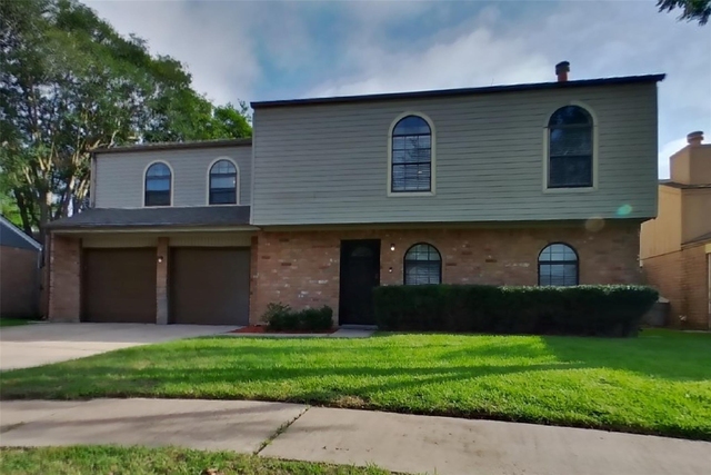 16726 Britford - Photo 1