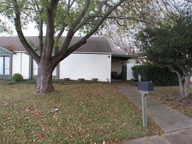 10406 Shadow Bend Drive - Photo 1