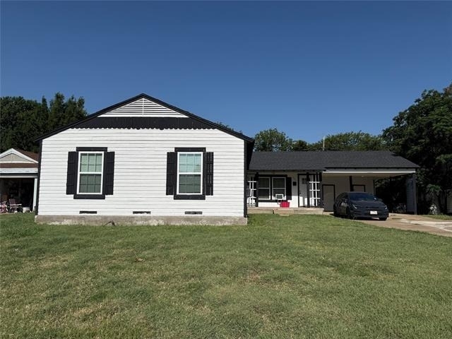 205 22nd Street - Photo 1