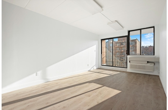 23-22 30th Road - Photo 1