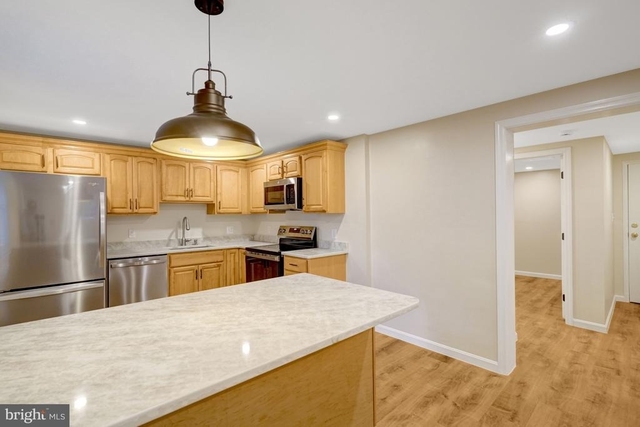 110 Wise St S - Photo 1
