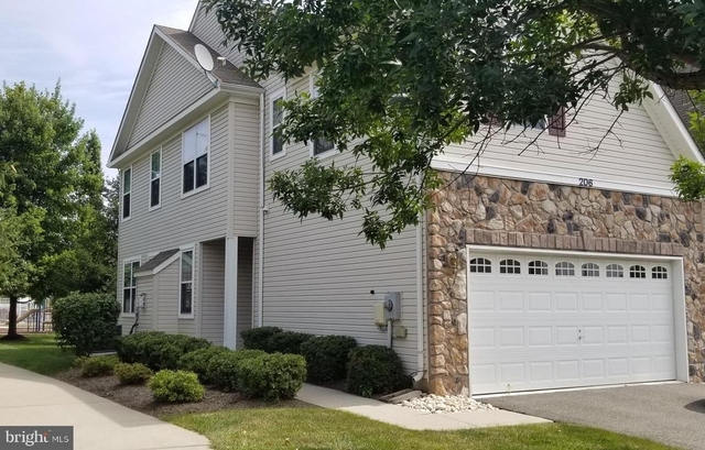 206 Concord Place - Photo 1