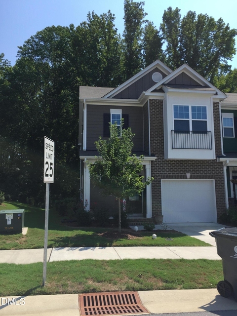 637 Briarcliff Street - Photo 1