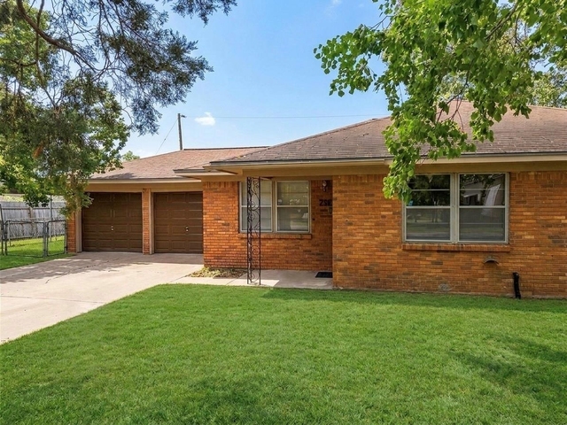 216 Schilling Street - Photo 1