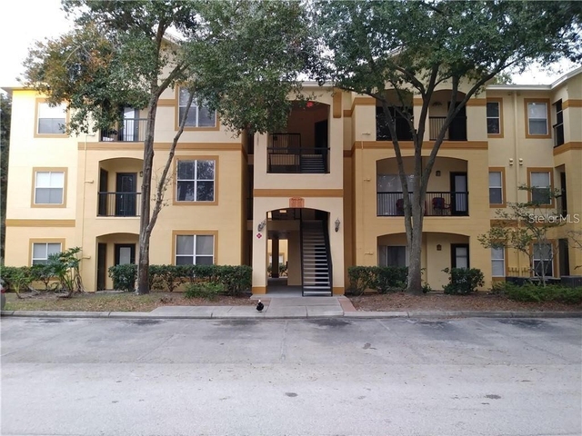 5620 Pinnacle Heights Circle - Photo 1