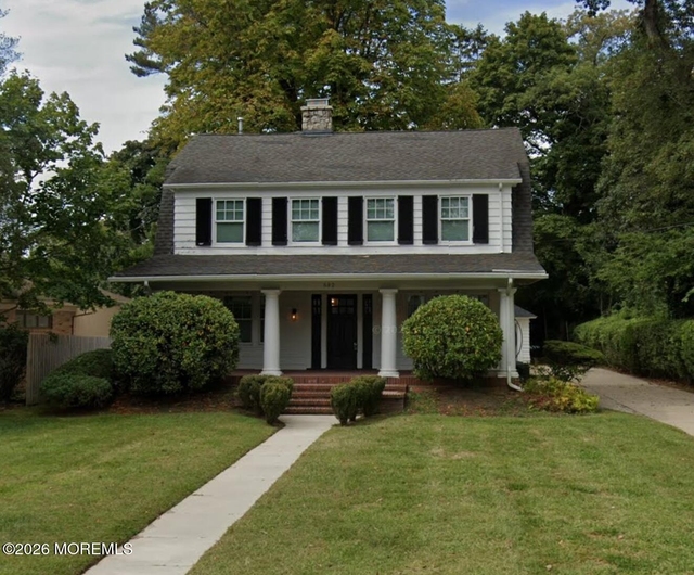 682 Woodgate Avenue - Photo 1