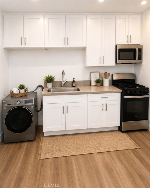 24019 Sylvan Street - Photo 1