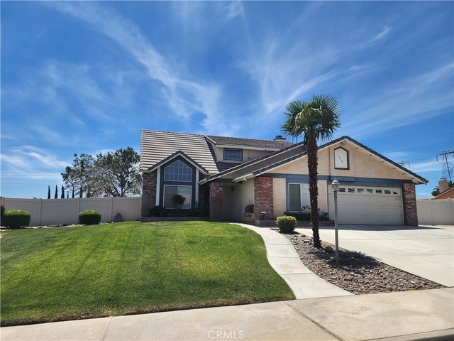 15181 Kimball - Photo 1