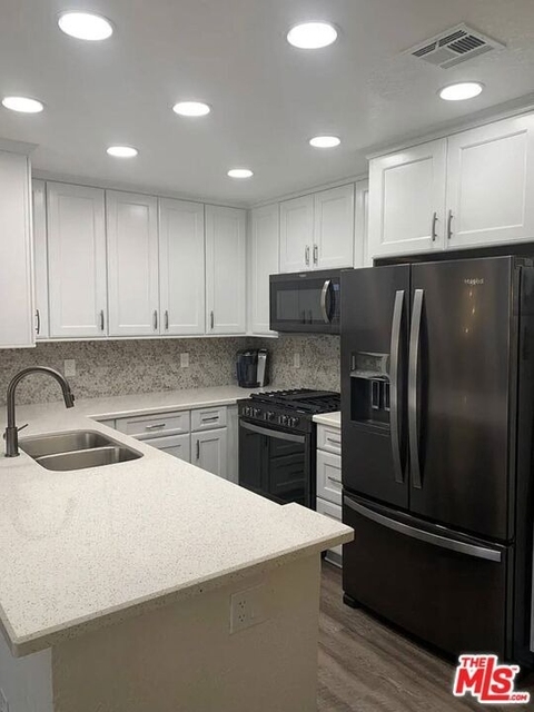 31200 Landau Boulevard - Photo 1