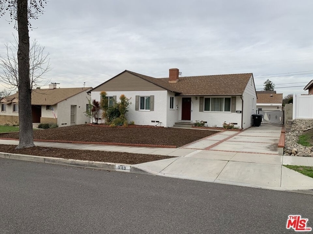 649 Tufts Avenue - Photo 1
